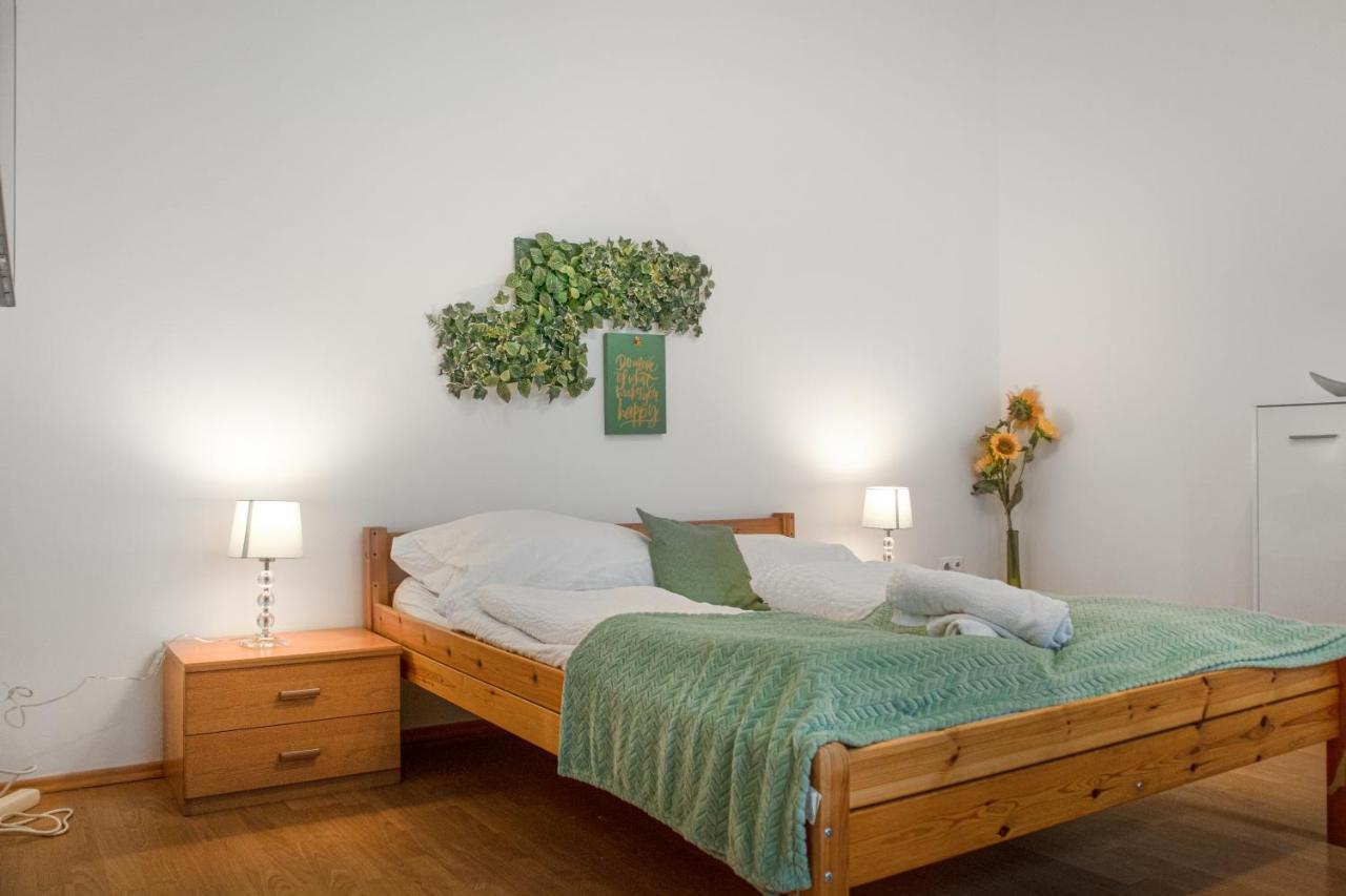 Elegant 2Br Apartment - Near Bahnhof Wien Meidling Buitenkant foto